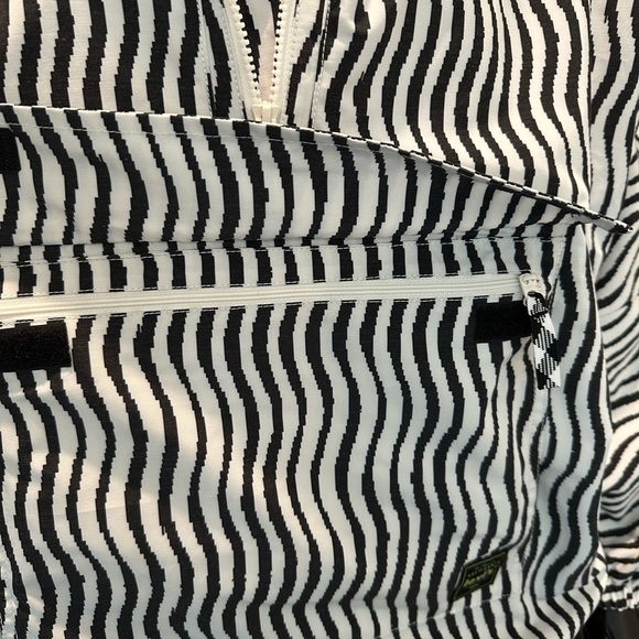 Digital zebra stripes Anchor hood jacket - Picture 3 of 6